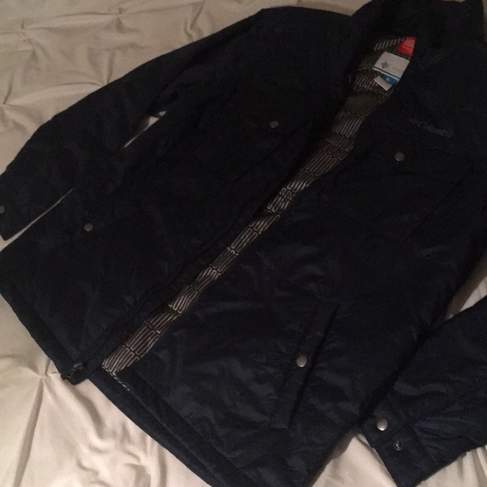 Men’s large Columbia thin down jacket